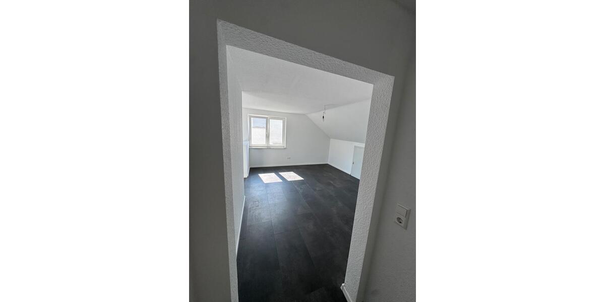 Dachgeschoßwohnung Oberrot - 3 Zimmer, 65 m&sup2;, 750&euro; | Angebot:26214522