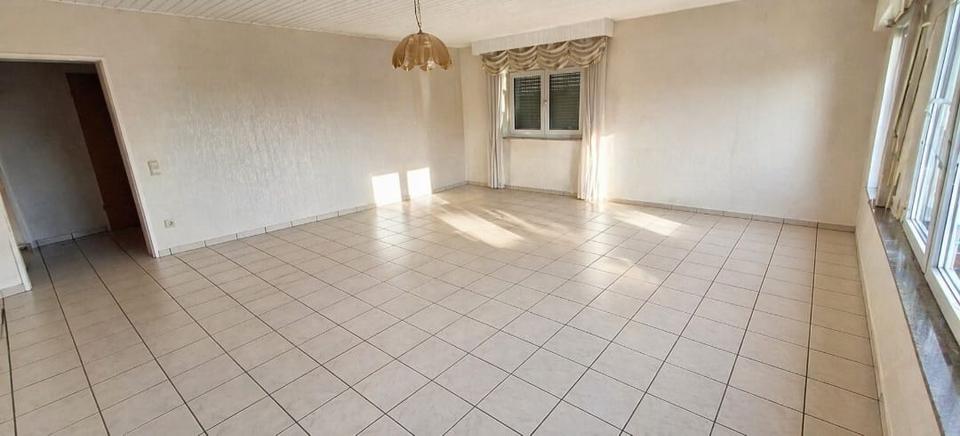 Erdgeschoßwohnung Runkel - 4 Zimmer, 130 m&sup2;, 1.180&euro; | Angebot:26495101