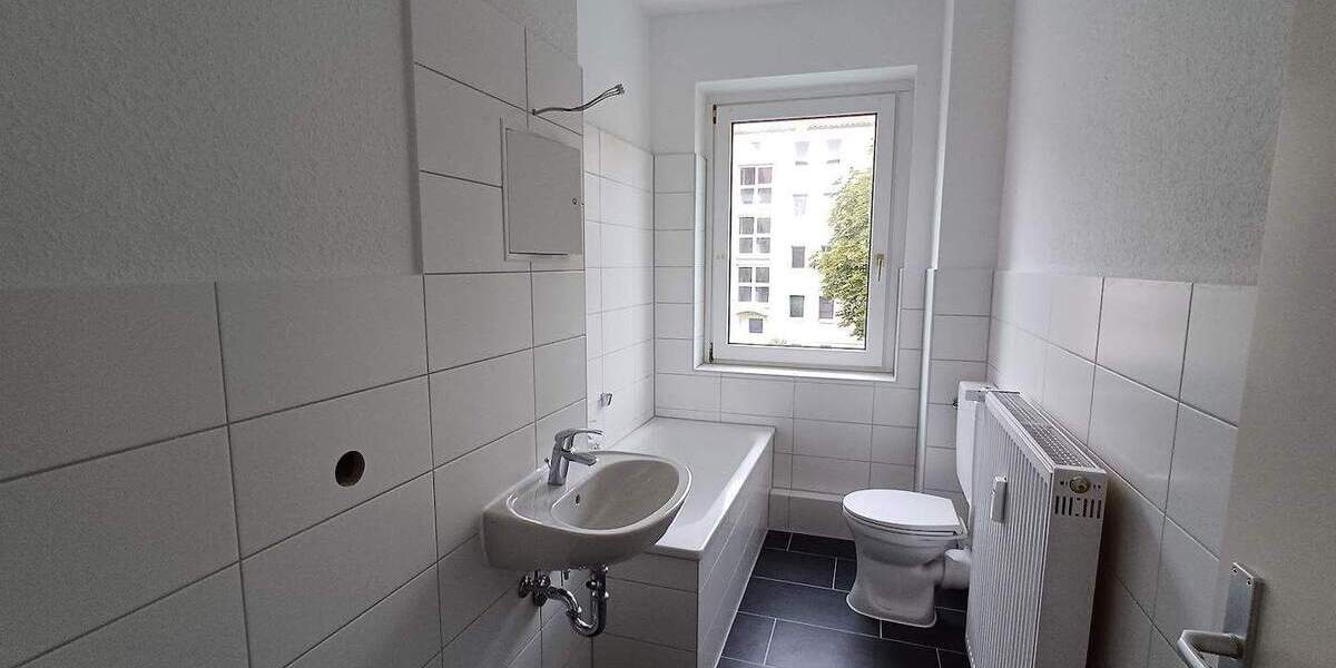 Etagenwohnung Merseburg - 2 Zimmer, 51 m&sup2;, 310&euro; | Angebot:25776945