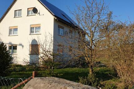 90 m² . 3,5 Zimmer EG-Wohnung mit Balkon und Garten zu vermieten zimmer