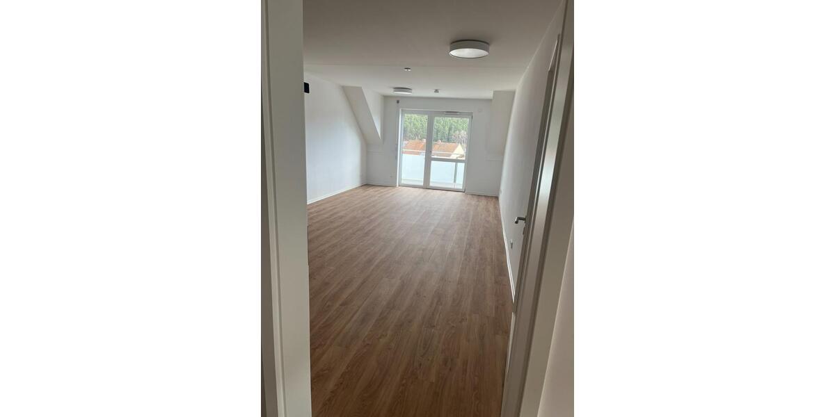 Etagenwohnung Stamsried - 3 Zimmer, 93 m&sup2;, 835&euro; | Angebot:24520684