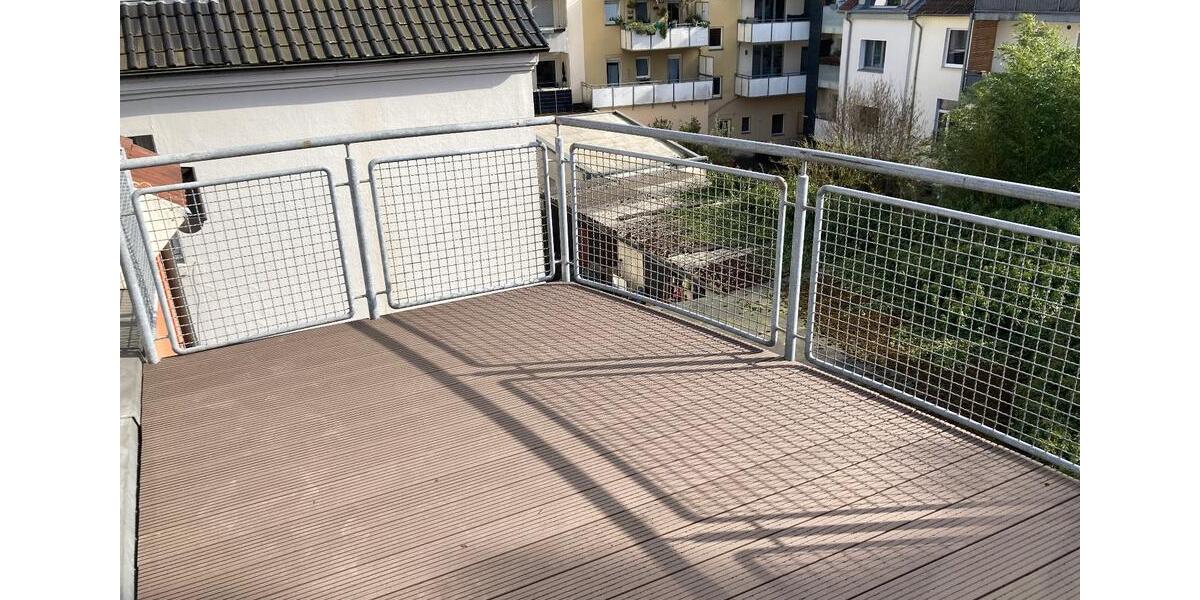 Dachgeschoßwohnung Münster Mitte-Süd - 3 Zimmer, 110 m&sup2;, 1.500&euro; | Angebot:25406231