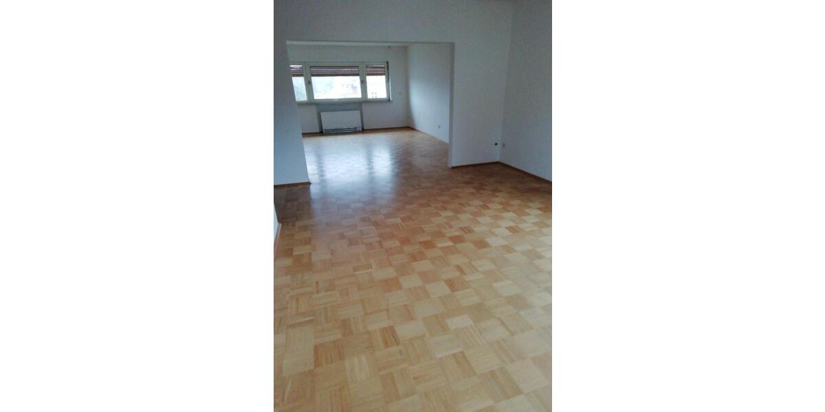 Etagenwohnung Biebertal - 5 Zimmer, 129 m&sup2;, 750&euro; | Angebot:25589188