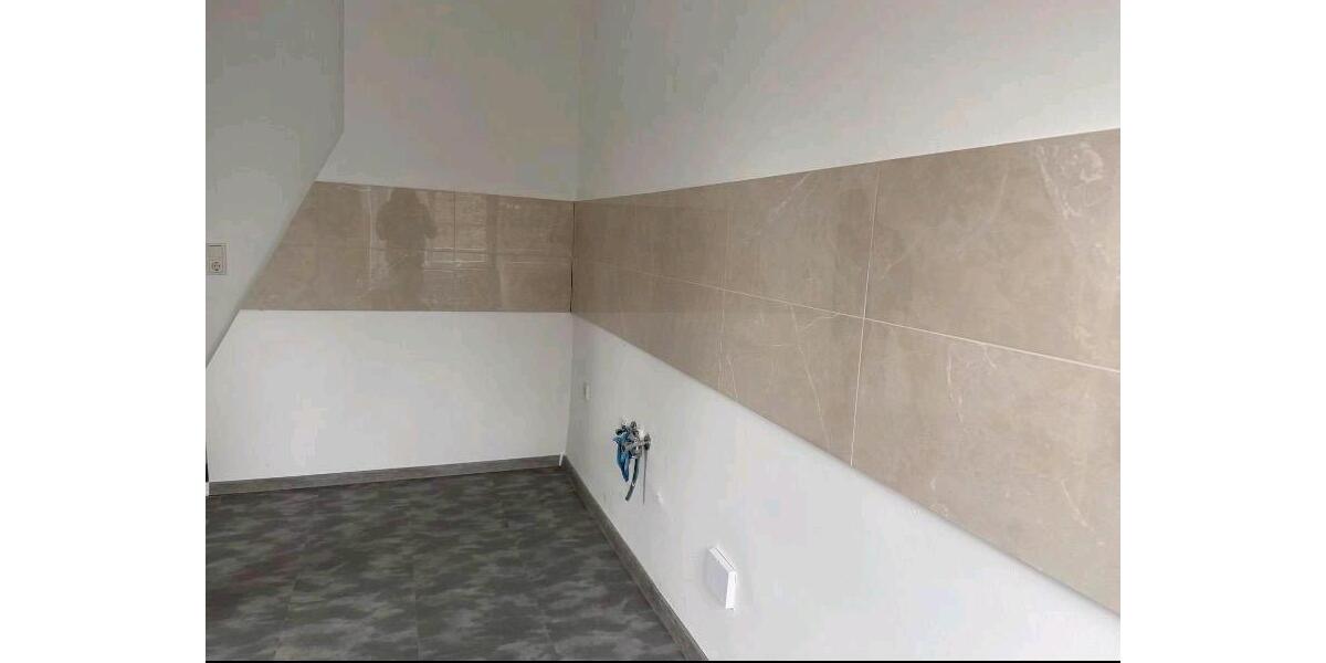 Dachgeschoßwohnung Sankt Augustin - 4 Zimmer, 65 m&sup2;, 950&euro; | Angebot:26222268