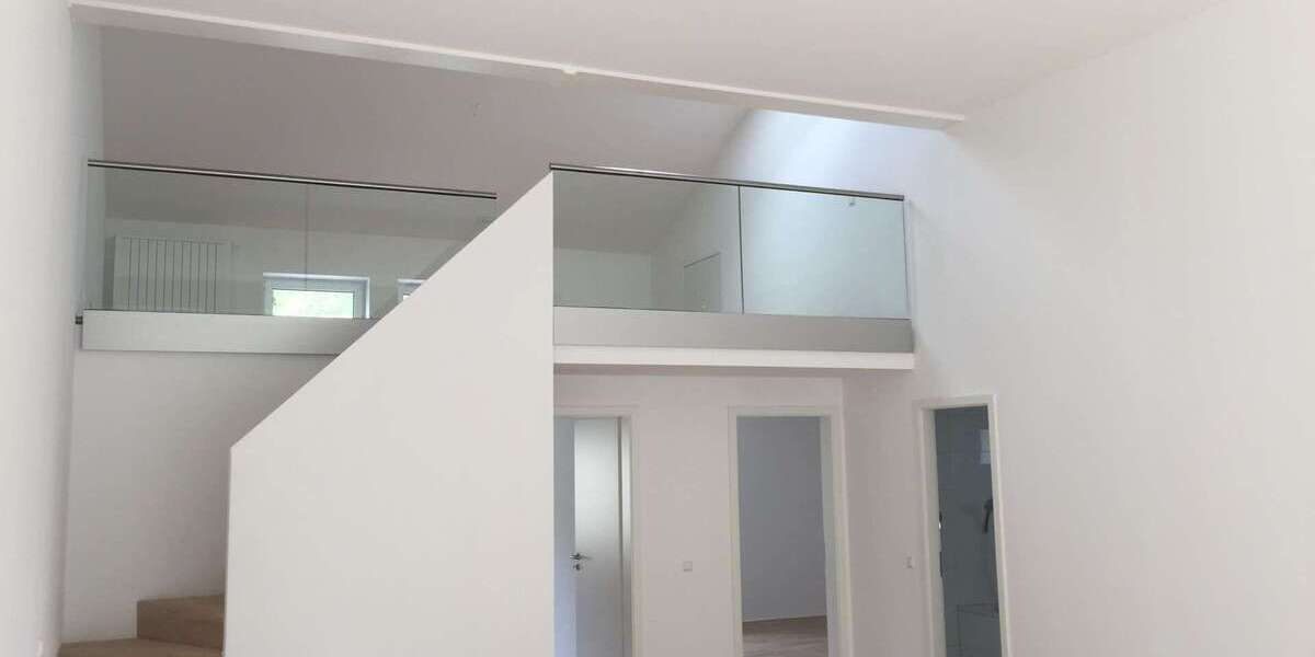 Etagenwohnung Stuttgart-Obertürkheim Obertürkheim - 4 Zimmer, 125 m&sup2;, 1.700&euro; | Angebot:26826270