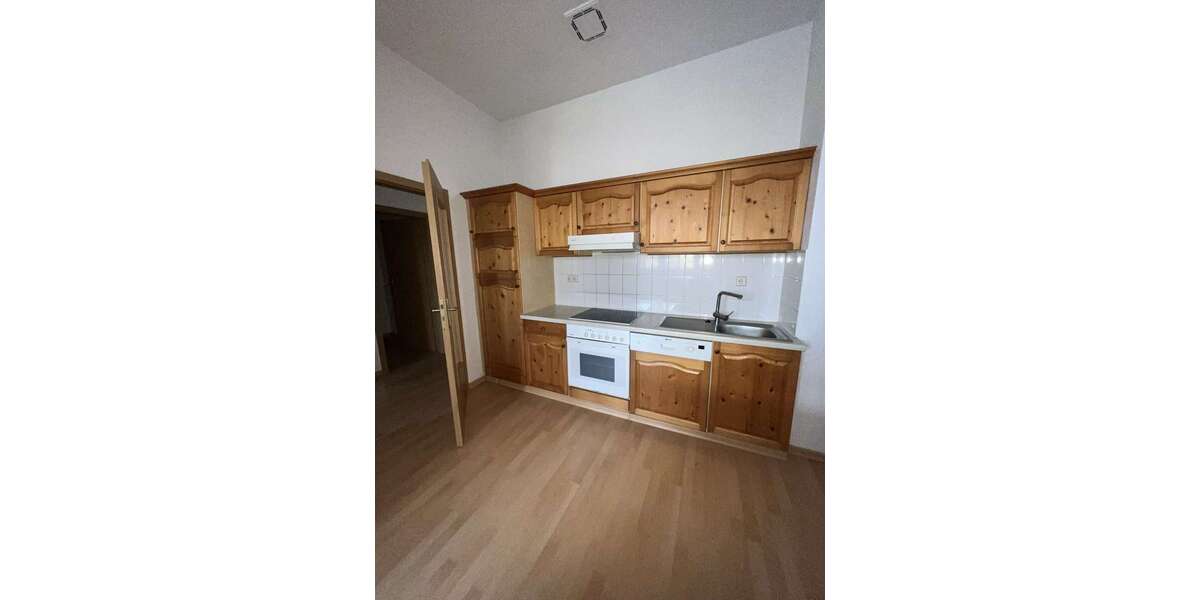 Etagenwohnung Fraureuth - 3 Zimmer, 69 m&sup2;, 350&euro; | Angebot:24973091