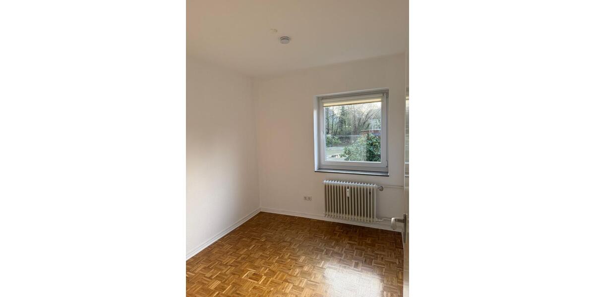 Erdgeschoßwohnung Wilhelmshaven - 4 Zimmer, 73 m&sup2;, 550&euro; | Angebot:25960199