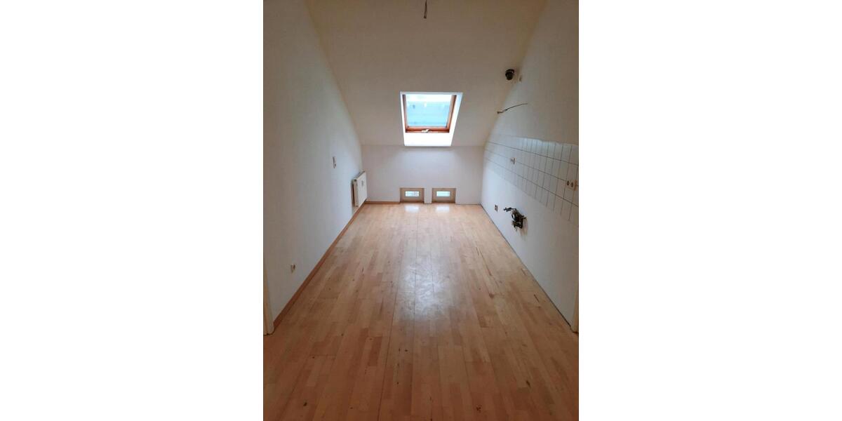 Dachgeschoßwohnung Frankfurt (Oder) Beresinchen - 2 Zimmer, 69 m&sup2;, 430&euro; | Angebot:24663674