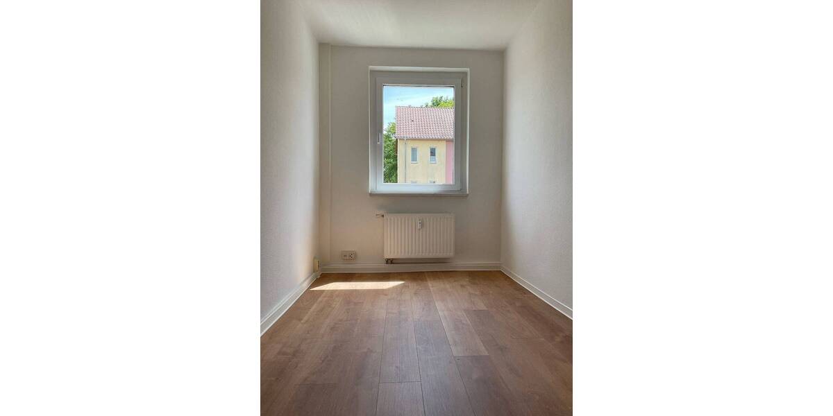 Etagenwohnung Bad Lauchstädt Kleinlauchstädt - 3 Zimmer, 58 m&sup2;, 359&euro; | Angebot:26798942
