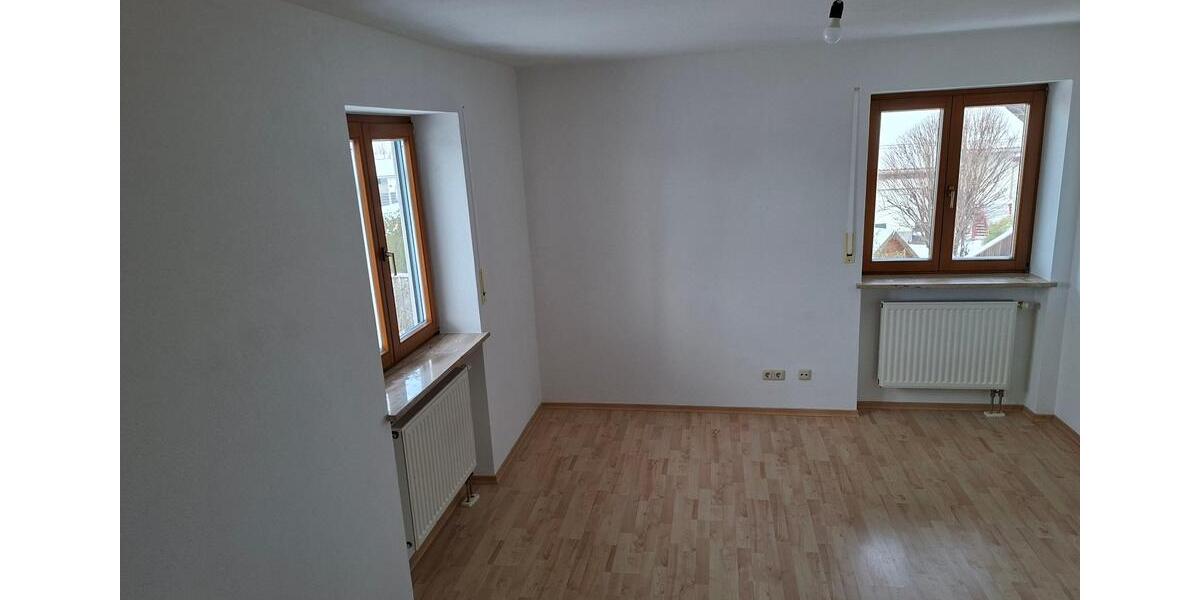 Etagenwohnung Grabenstätt - 3.5 Zimmer, 75 m&sup2;, 900&euro; | Angebot:24283973