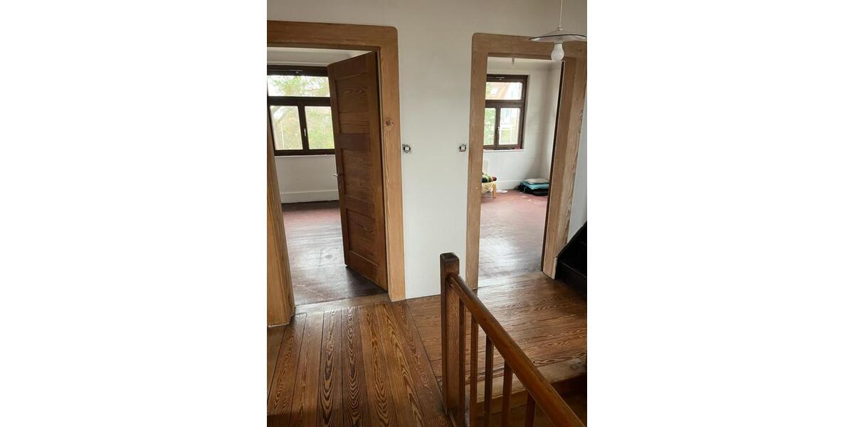 Einfamilienhaus Stuttgart Botnang - 5 Zimmer, 150 m&sup2;, 2.100&euro; | Angebot:24868941