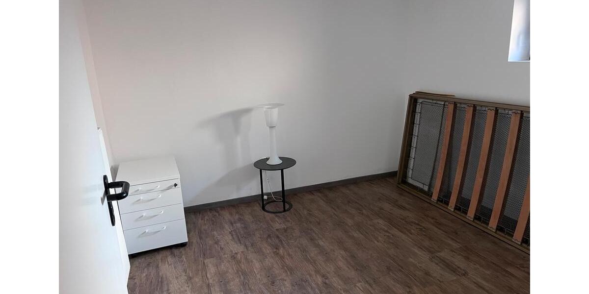 Etagenwohnung Burghaun - 3 Zimmer, 75 m&sup2;, 875&euro; | Angebot:25046829