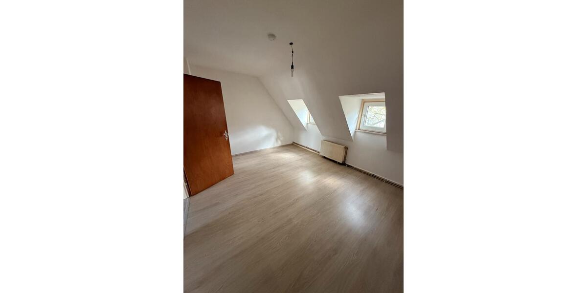 Dachgeschoßwohnung Heiligenhaus - 2 Zimmer, 50 m&sup2;, 500&euro; | Angebot:24689622