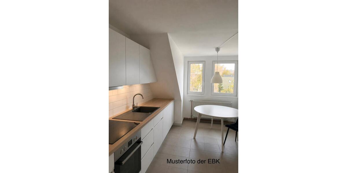 Dachgeschoßwohnung Kassel Südstadt - 3 Zimmer, 72 m&sup2;, 900&euro; | Angebot:26539108
