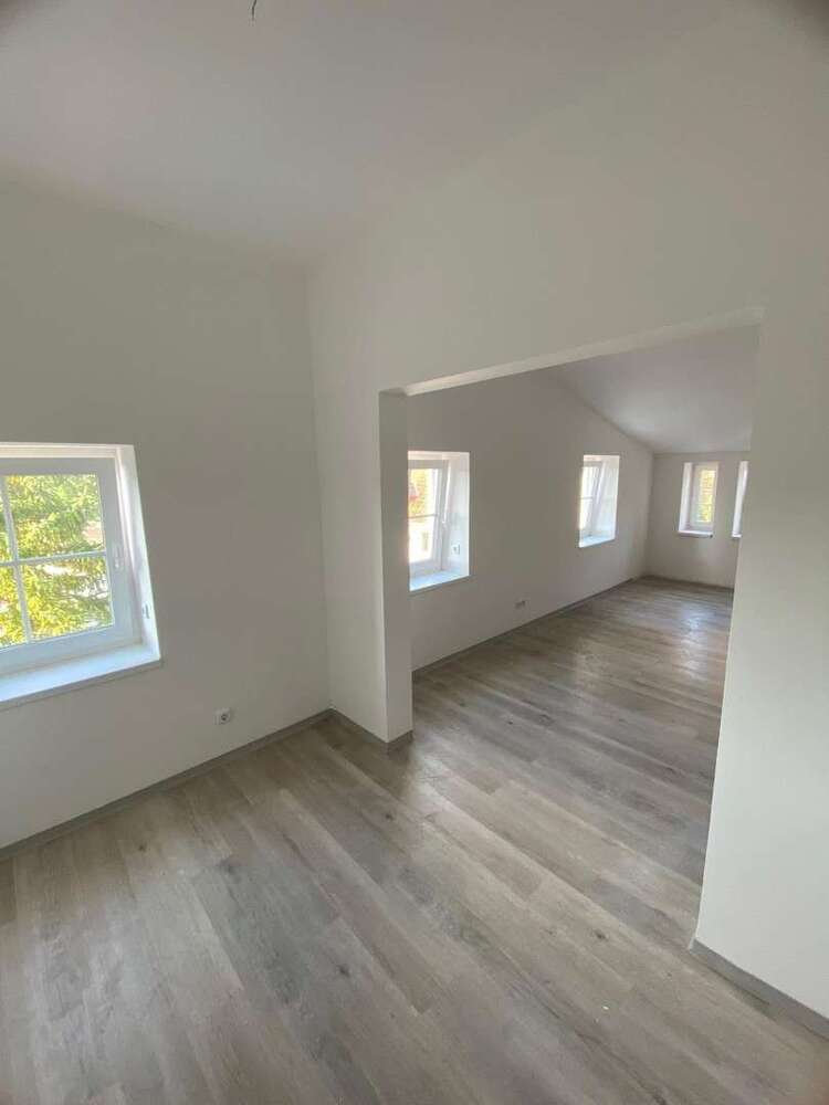 Wohnung zum Mieten in Sagard 650 € 67 m²