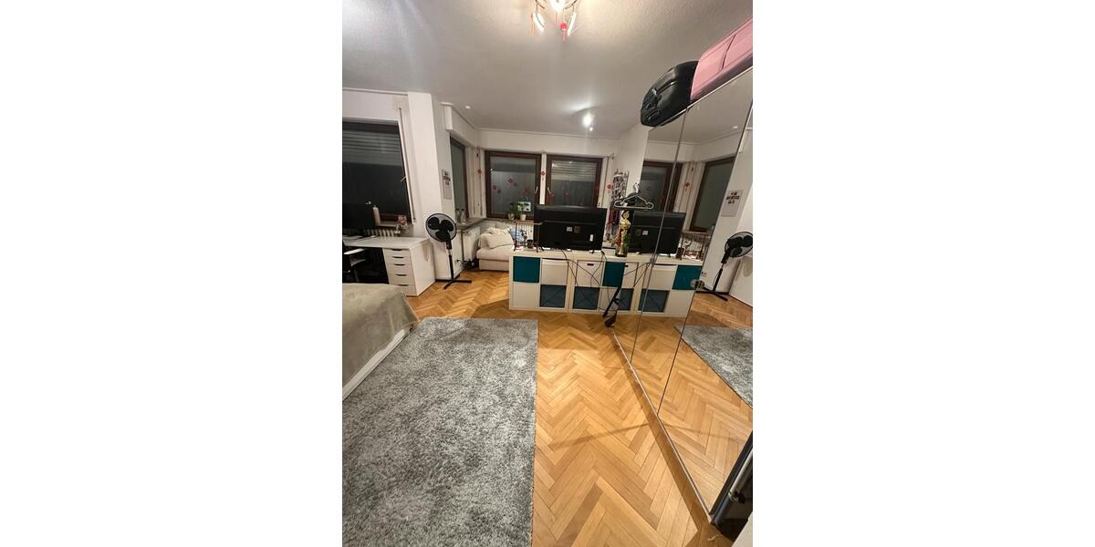 Zentrales 26qm WG-Zimmer in Stuttgart Mitte 1 zimmer