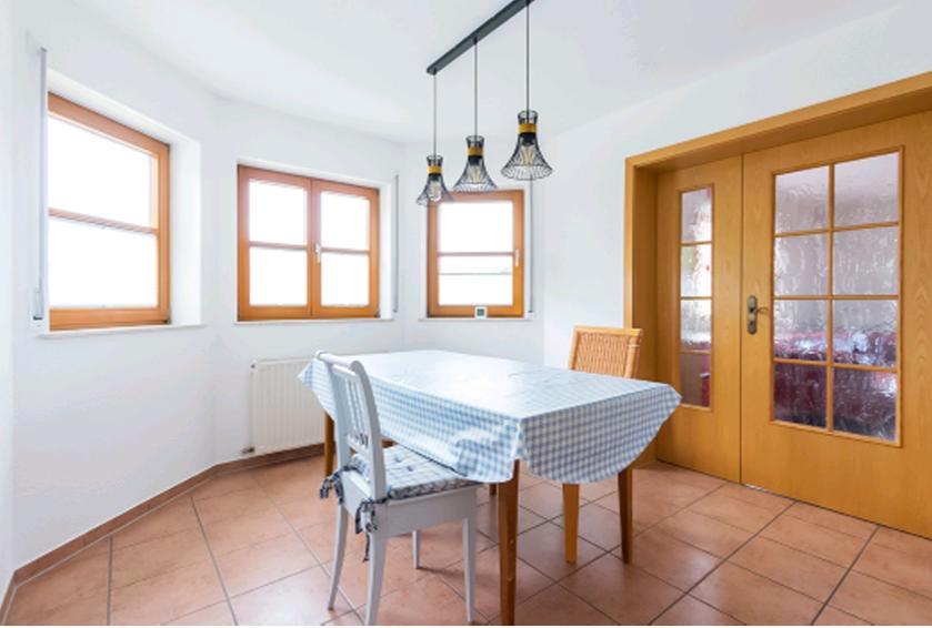 Etagenwohnung Hohentengen - 5 Zimmer, 120 m&sup2;, 1.150&euro; | Angebot:25998792