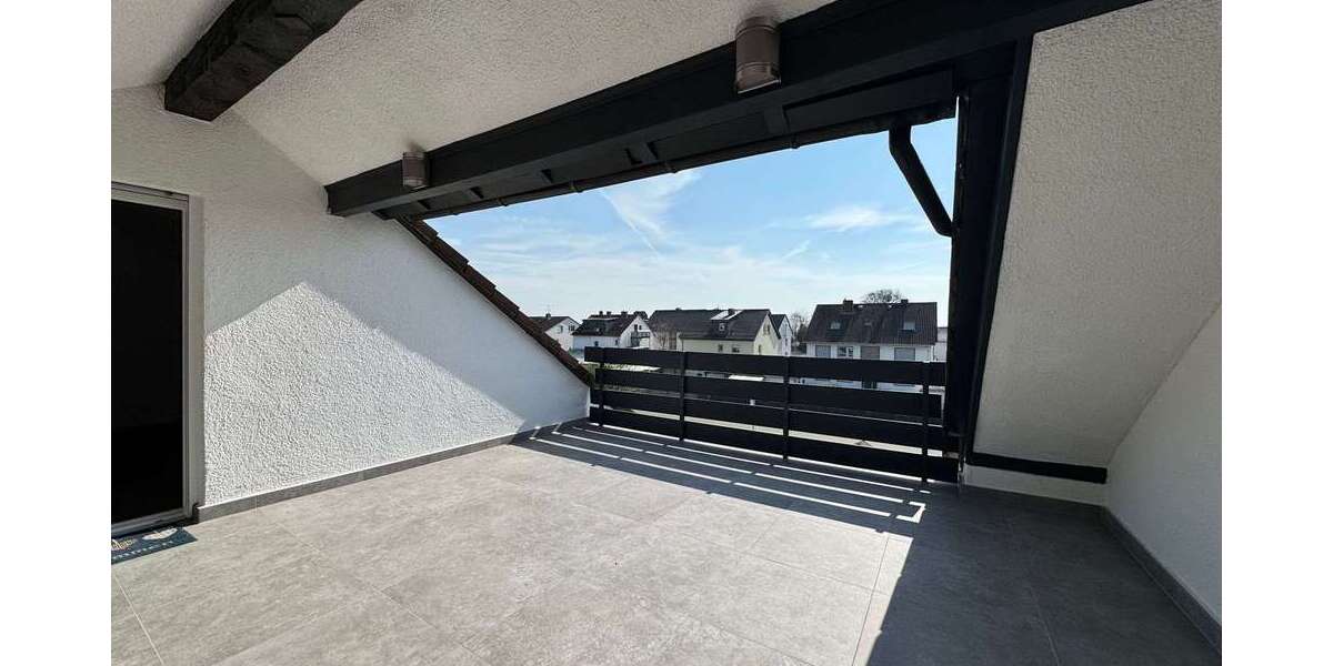 Etagenwohnung Hochheim - 3 Zimmer, 84 m&sup2;, 1.170&euro; | Angebot:25829894