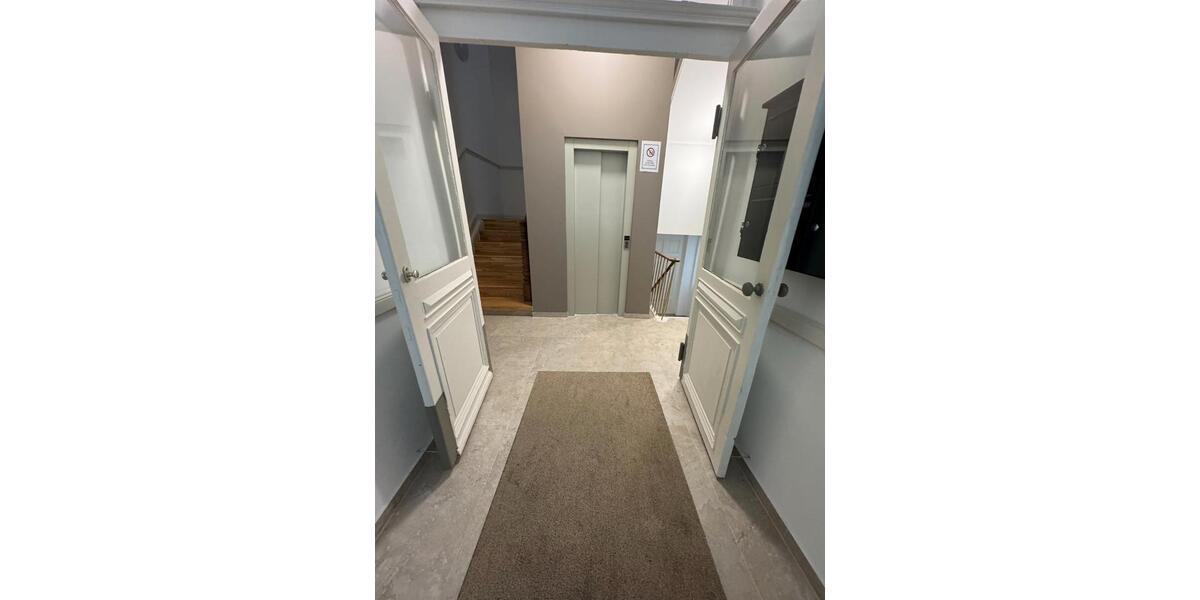 Dachgeschoßwohnung Wiesbaden - 3 Zimmer, 66 m&sup2;, 1.500&euro; | Angebot:26677562