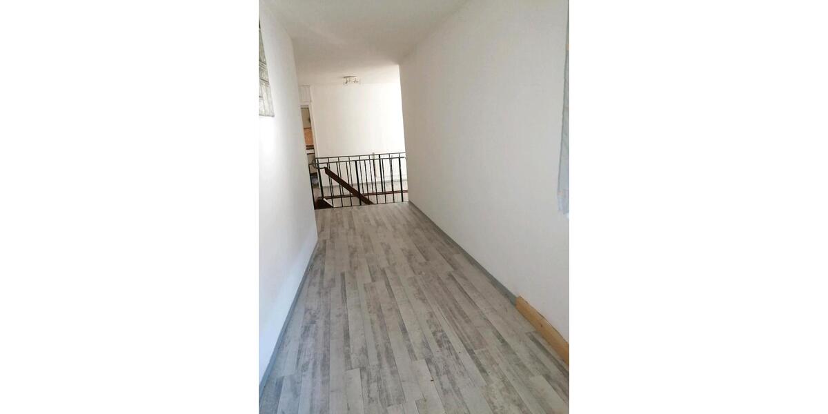 Etagenwohnung Schönsee - 3 Zimmer, 98 m&sup2;, 460&euro; | Angebot:26092314