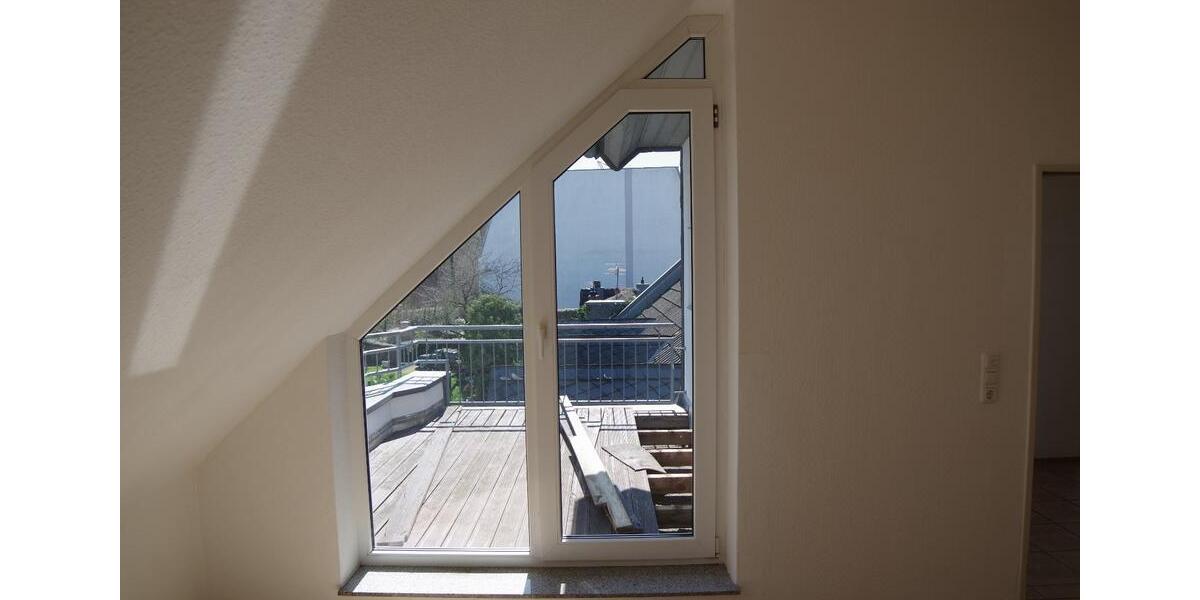 Dachgeschoßwohnung Mechernich - 2 Zimmer, 81 m&sup2;, 960&euro; | Angebot:24327655