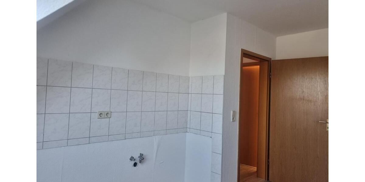 Dachgeschoßwohnung Halberstadt - 2 Zimmer, 55 m&sup2;, 300&euro; | Angebot:23768307
