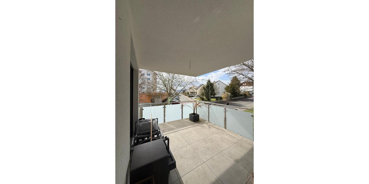 Etagenwohnung Baunatal - 2 Zimmer, 76 m&sup2;, 1.000&euro; | Angebot:25975090