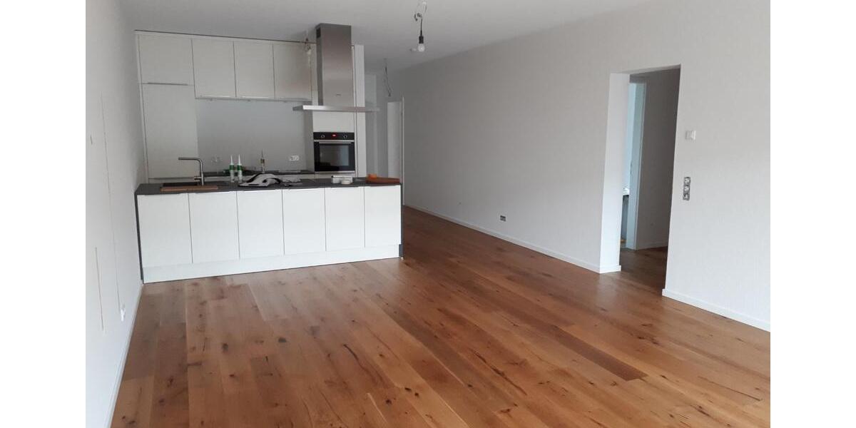 Wohnung mit 2 Balkone und TG-Stellplatz ab 01.01.2026 in Feyen 3 zimmer