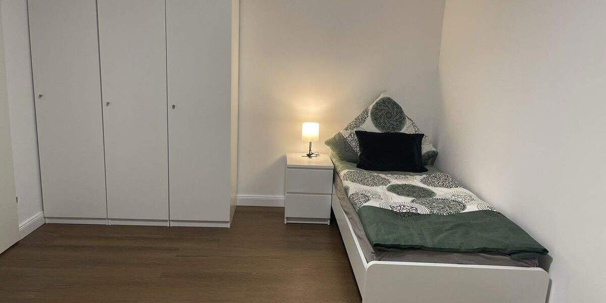 Etagenwohnung Hamburg Rahlstedt - 5 Zimmer, 118 m&sup2;, 3.990&euro; | Angebot:25657547