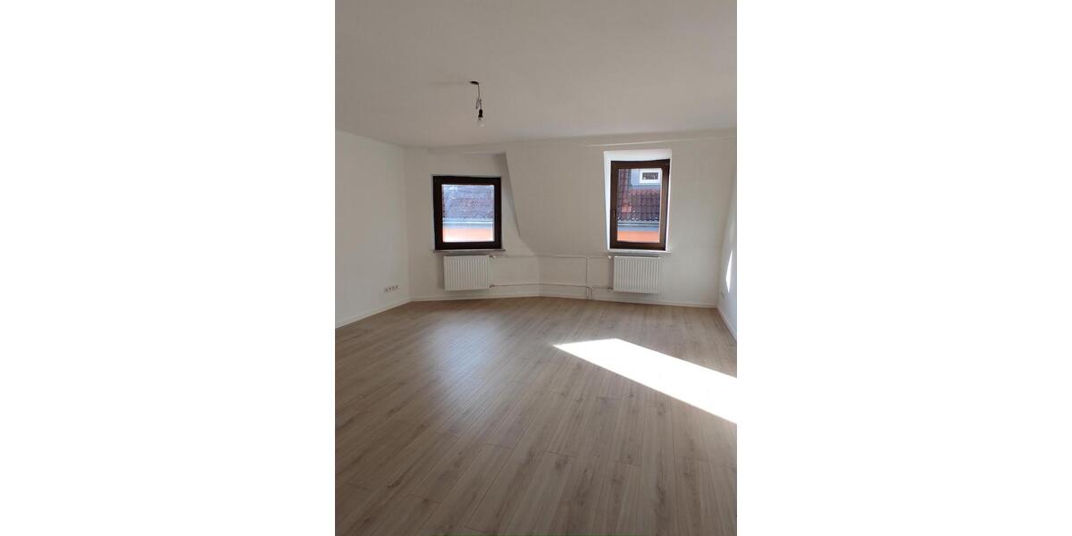 Etagenwohnung Ansbach - 5 Zimmer, 114 m&sup2;, 1.000&euro; | Angebot:26033210