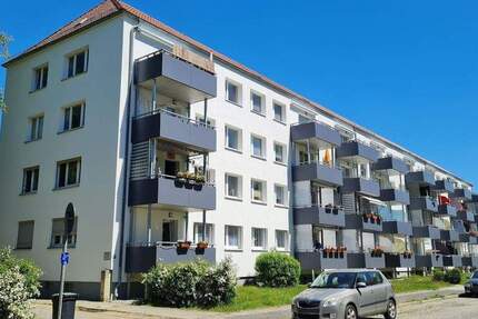 ***Schöne 3-Raumwohnung mit Balkon*** 3 zimmer