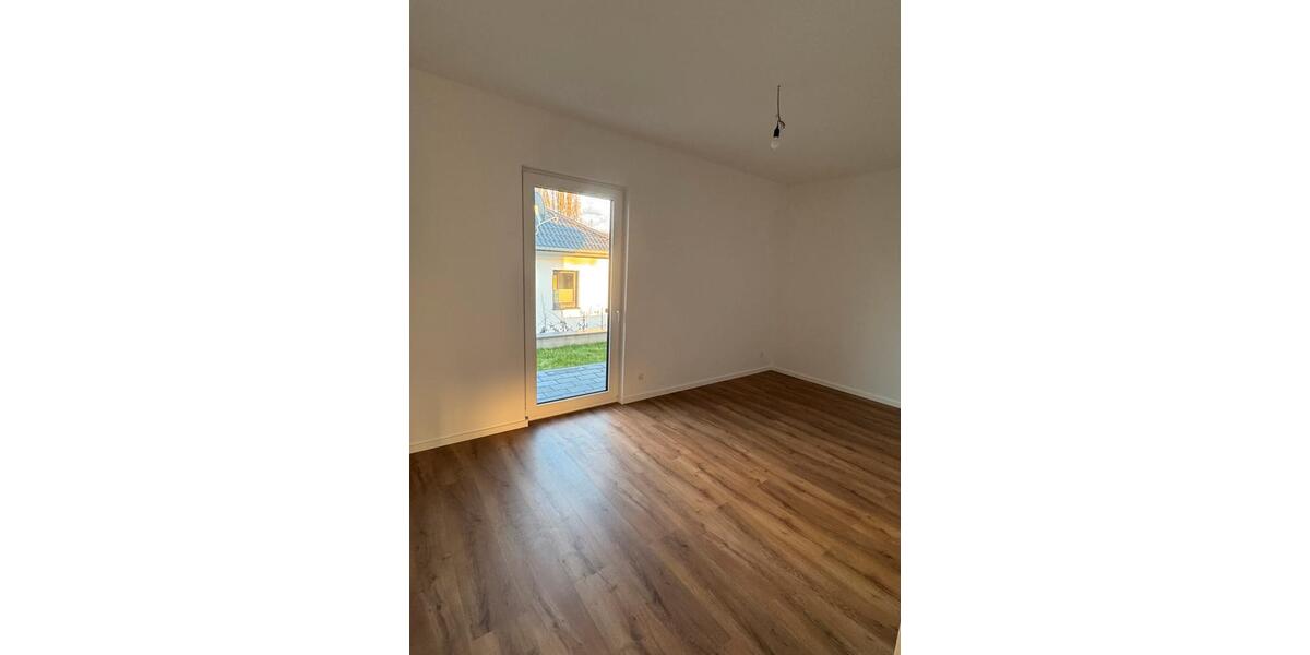 Bungalow Bad Wildungen - 4 Zimmer, 150 m&sup2;, 2.000&euro; | Angebot:23476136