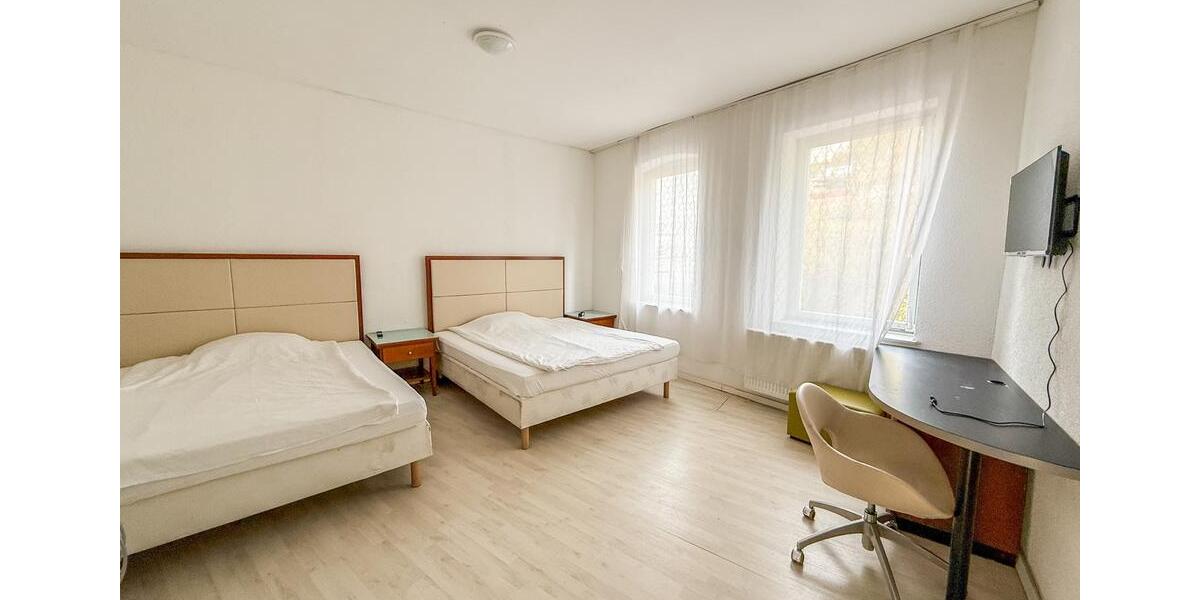 Wohnen auf Zeit Werdohl - 8 Zimmer, 180 m&sup2;, 12&euro; | Angebot:26127807