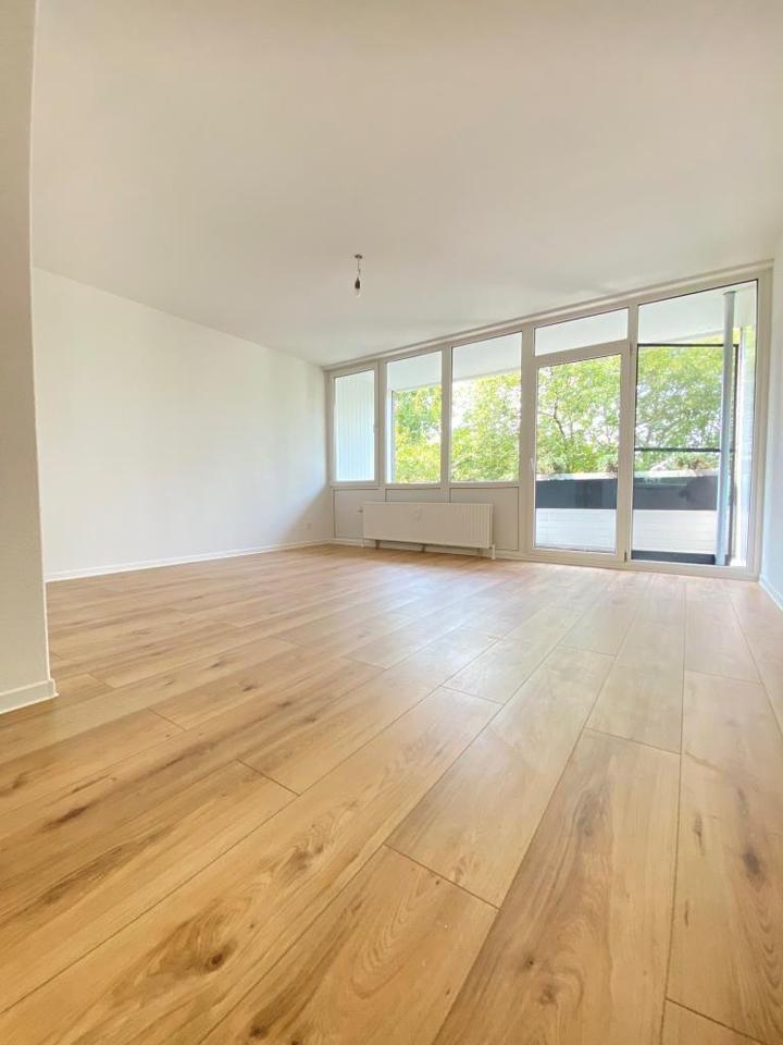 *** FAMILIEN AUFGEPASST *** Sehr helle 3-Zimmer-Wohnung mit Balkon *** LÜD-Kalve ***