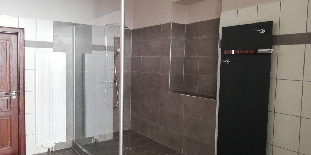 Einfamilienhaus Reil - 5 Zimmer, 142 m&sup2;, 940&euro; | Angebot:25870177