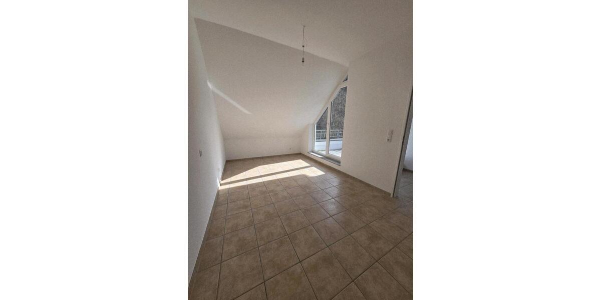 Dachgeschoßwohnung Bad Münstereifel - 2 Zimmer, 81 m&sup2;, 990&euro; | Angebot:24832786