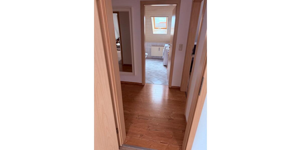 Dachgeschoßwohnung Wolfhagen - 3 Zimmer, 79 m&sup2;, 900&euro; | Angebot:26444422