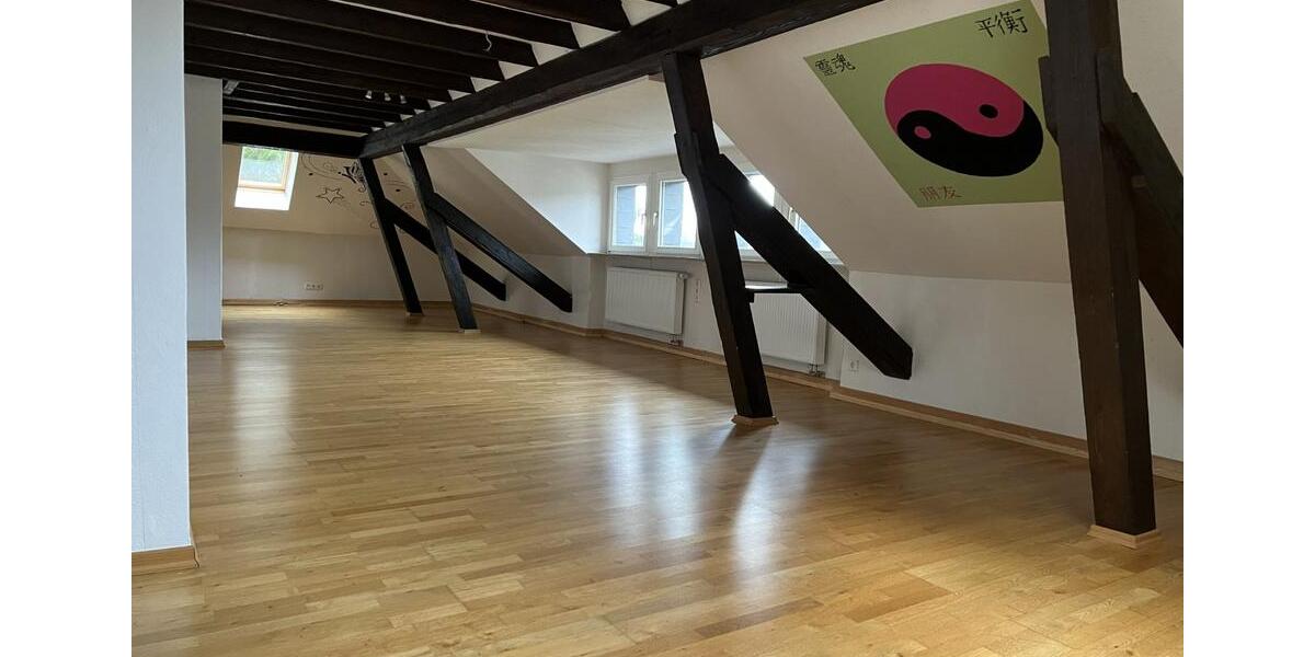 Dachgeschoßwohnung Lohmar - 2 Zimmer, 69 m&sup2;, 600&euro; | Angebot:24868554