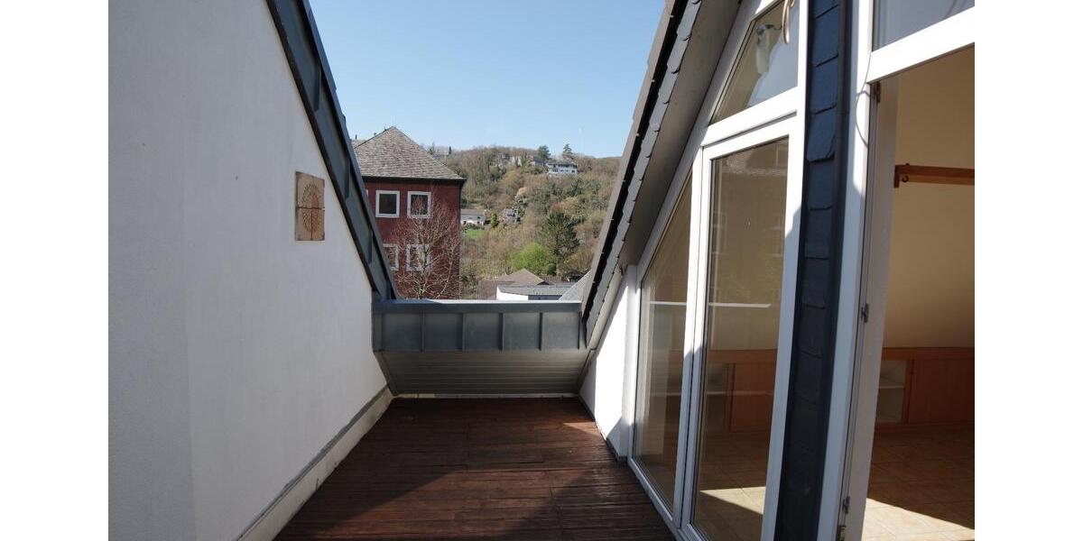 Dachgeschoßwohnung Mechernich - 2 Zimmer, 81 m&sup2;, 960&euro; | Angebot:24327655