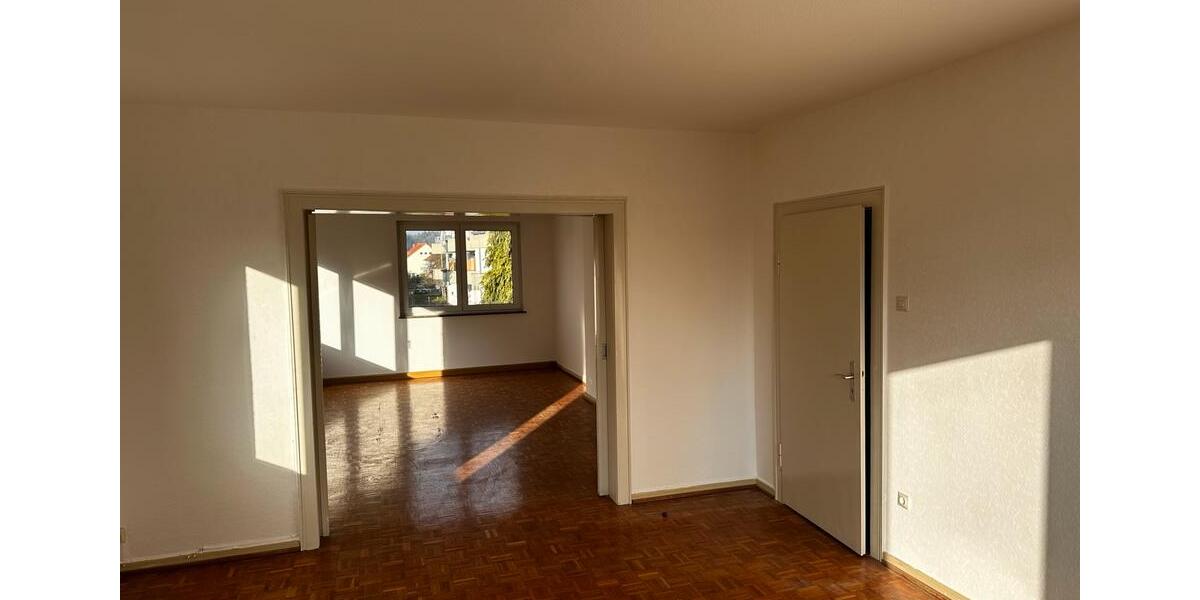 Etagenwohnung Hameln - 3 Zimmer, 85 m&sup2;, 700&euro; | Angebot:26431910