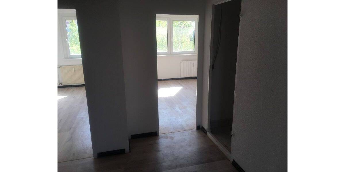 Etagenwohnung Brandenburg an der Havel Hohenstücken - 6 Zimmer, 123 m&sup2;, 860&euro; | Angebot:26064541