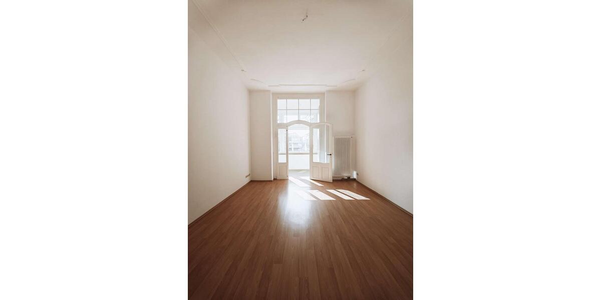 Etagenwohnung Zwickau Zwickau-Nord - 5 Zimmer, 162 m&sup2;, 1.050&euro; | Angebot:26427193