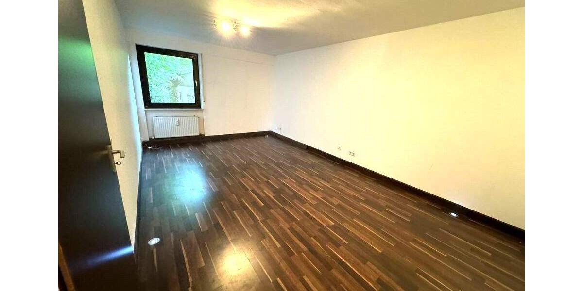 Etagenwohnung Amberg - 3 Zimmer, 95 m&sup2;, 950&euro; | Angebot:23801665