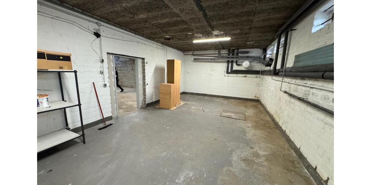 Vermietung von Keller-Aktenräumen zimmer