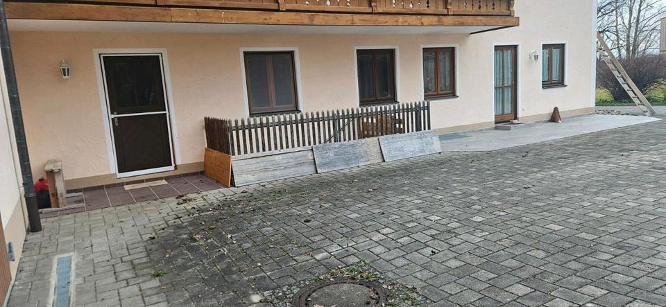 Erdgeschoßwohnung Traunreut Irsing - 5 Zimmer, 150 m&sup2;, 1.550&euro; | Angebot:26594094