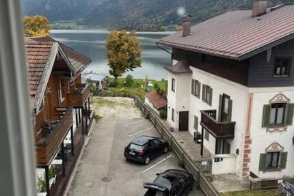 Ferienwohnung mit Balkon zum See am Schliersee zimmer