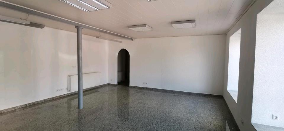 Erdgeschoßwohnung Albstadt - 2 Zimmer, 70 m&sup2;, 520&euro; | Angebot:26641471