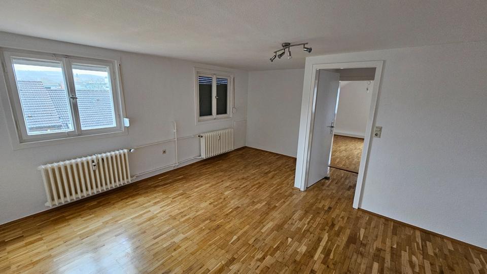 Dachgeschoßwohnung Bad Mergentheim - 3 Zimmer, 81 m&sup2;, 700&euro; | Angebot:23689910