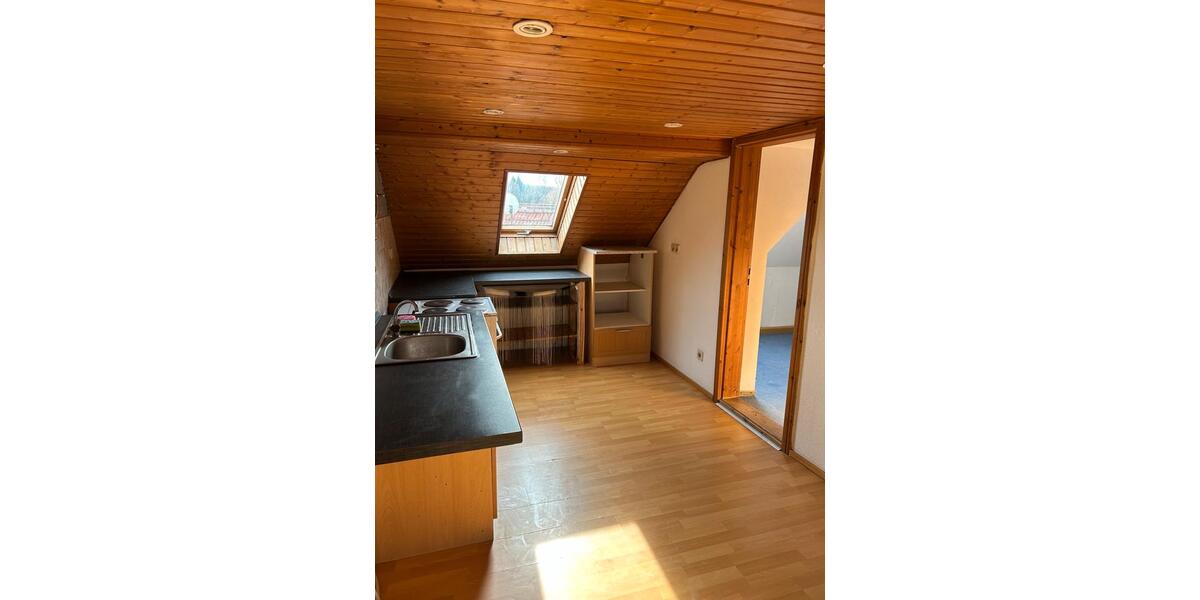 Dachgeschoßwohnung Kahla - 3 Zimmer, 55 m&sup2;, 500&euro; | Angebot:24952102