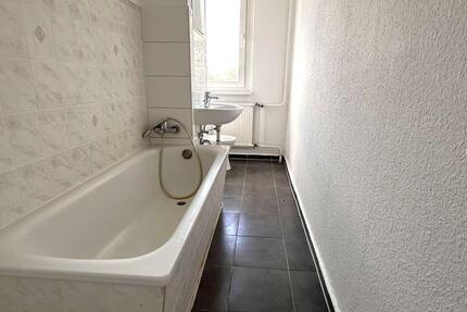 +++Neu saniert mit Tageslichtbad+++